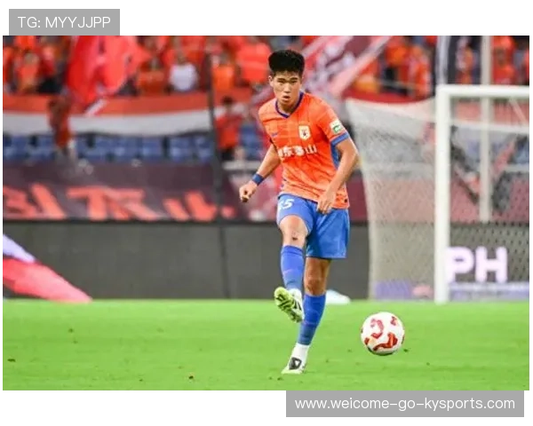 泰山队彭啸禁区内舍身堵防，崔康熙赞其防守韧性具备核心素质